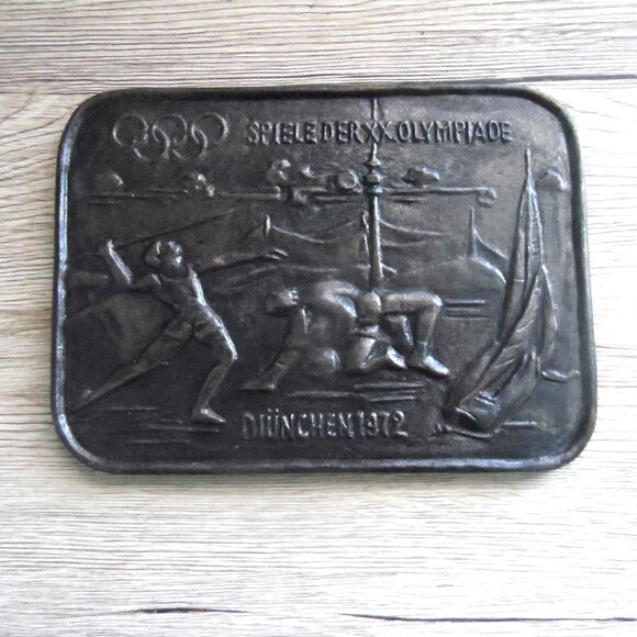 1972 Munich Germany Summer Olympic Metal Plaque - Picture 1 of 2